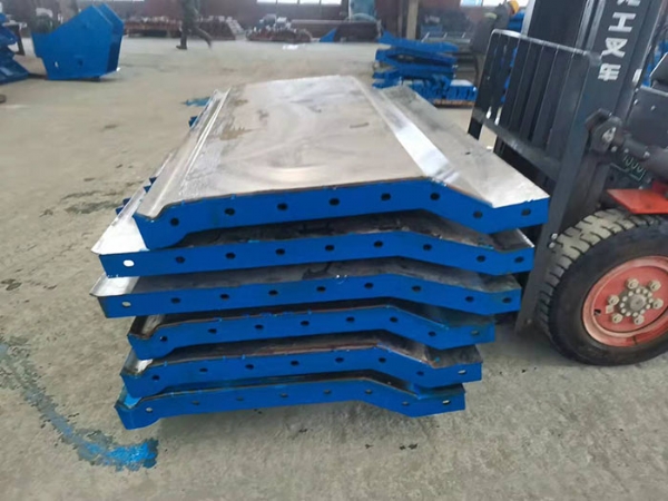 防撞護欄模板出售